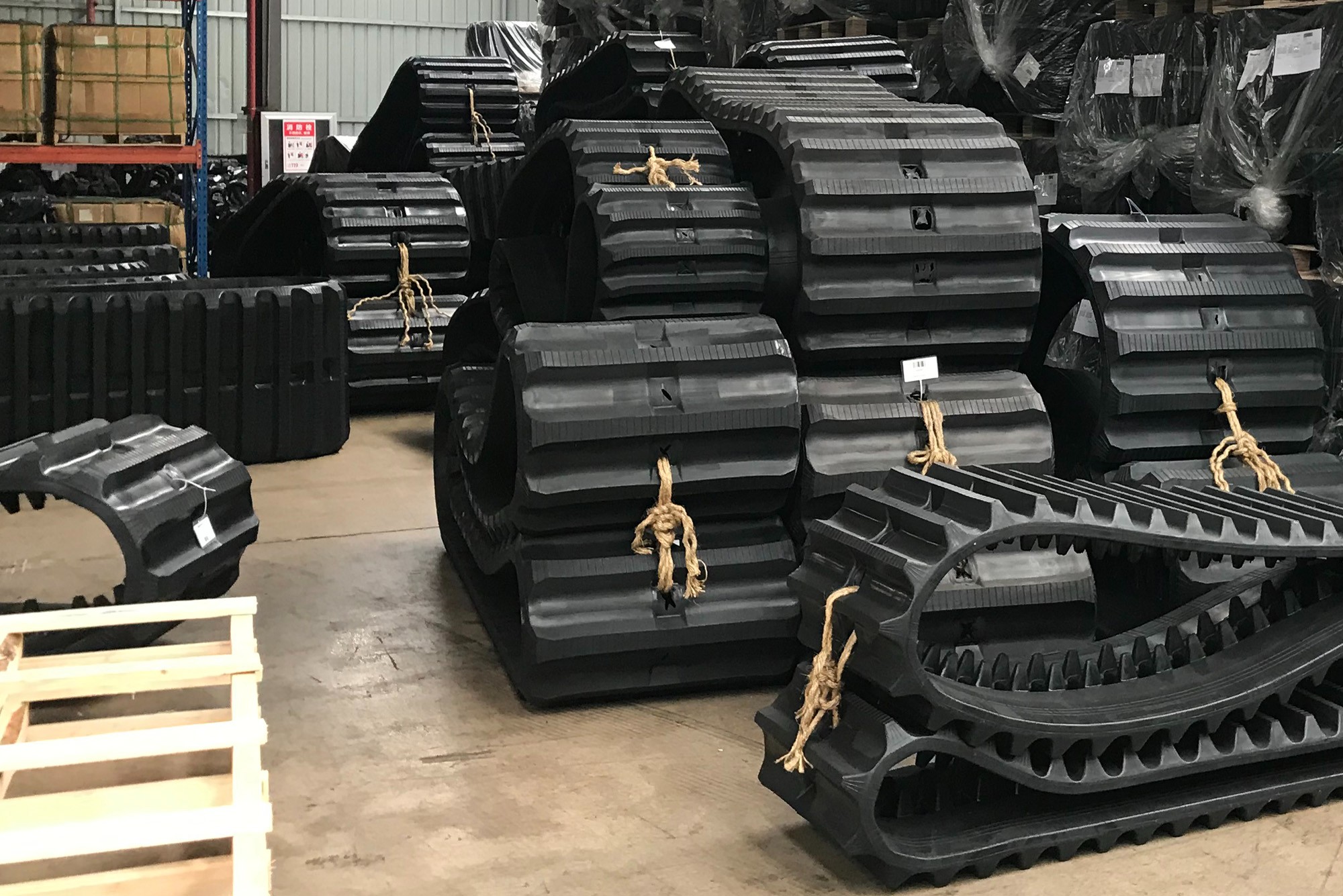 About count(title) Mini Excavator Rubber Tracks